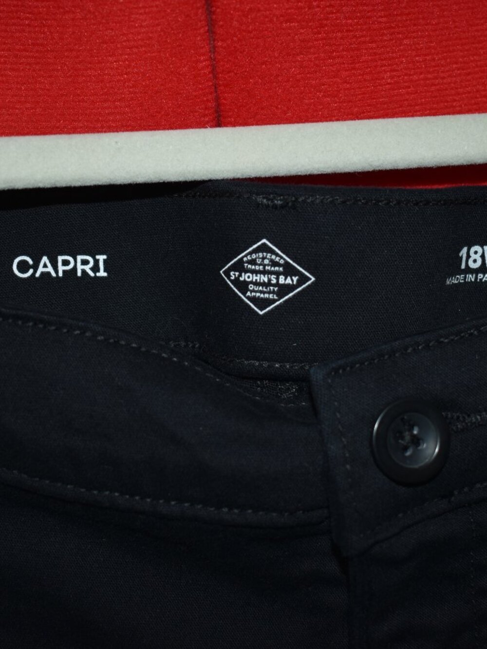 capri's - Picture 3 of 4